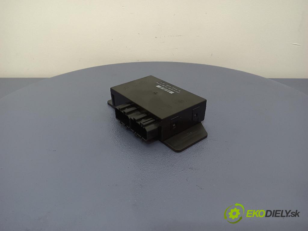 Volkswagen Passat 1999 řídící jednotka Komfortu 1J0959799R