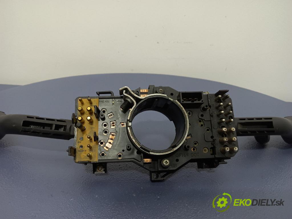 Audi A4 1995 prepínač Komplex: 4D0953513D