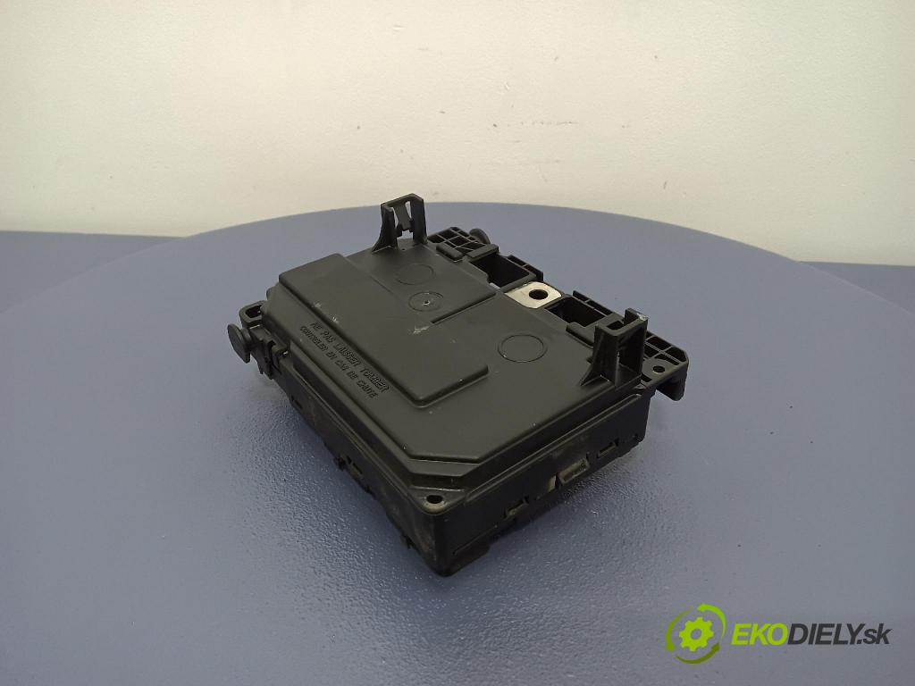 Peugeot 407 2005 skrinka Poistky: 9656086080