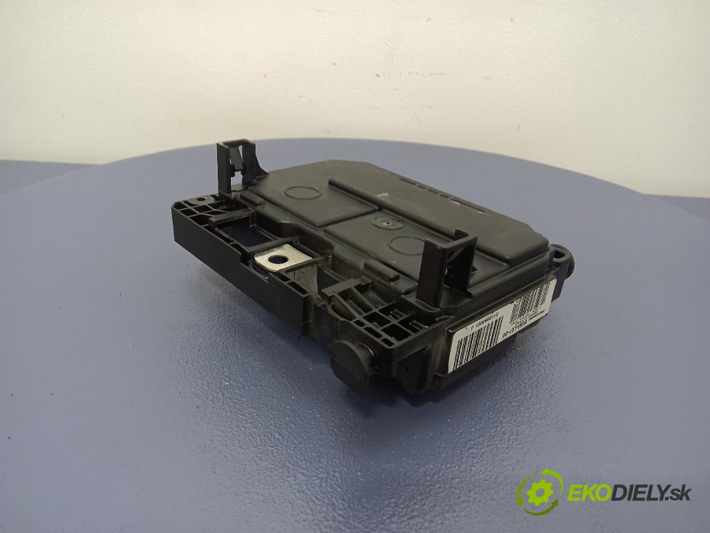 Peugeot 407 2005 skrinka Poistky: 9656086080