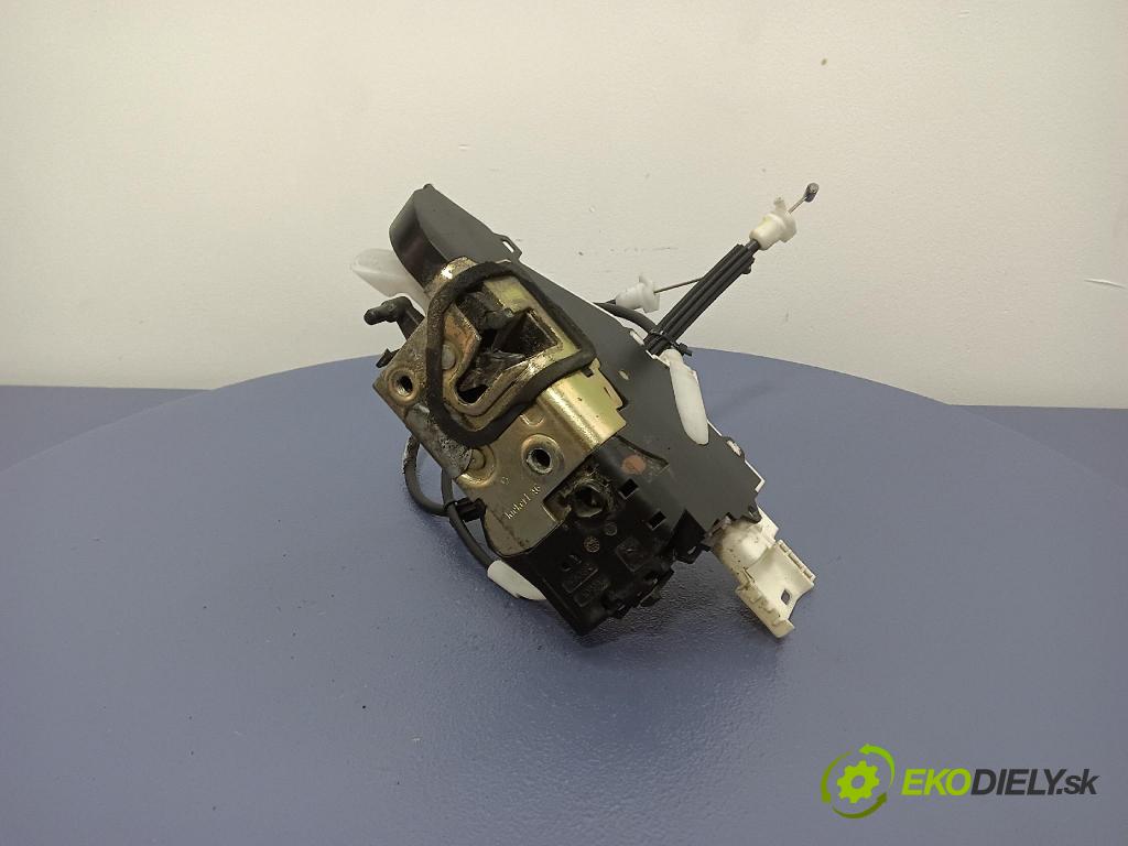 Peugeot 407 2005 zámek dveře před Levý: 9659739880