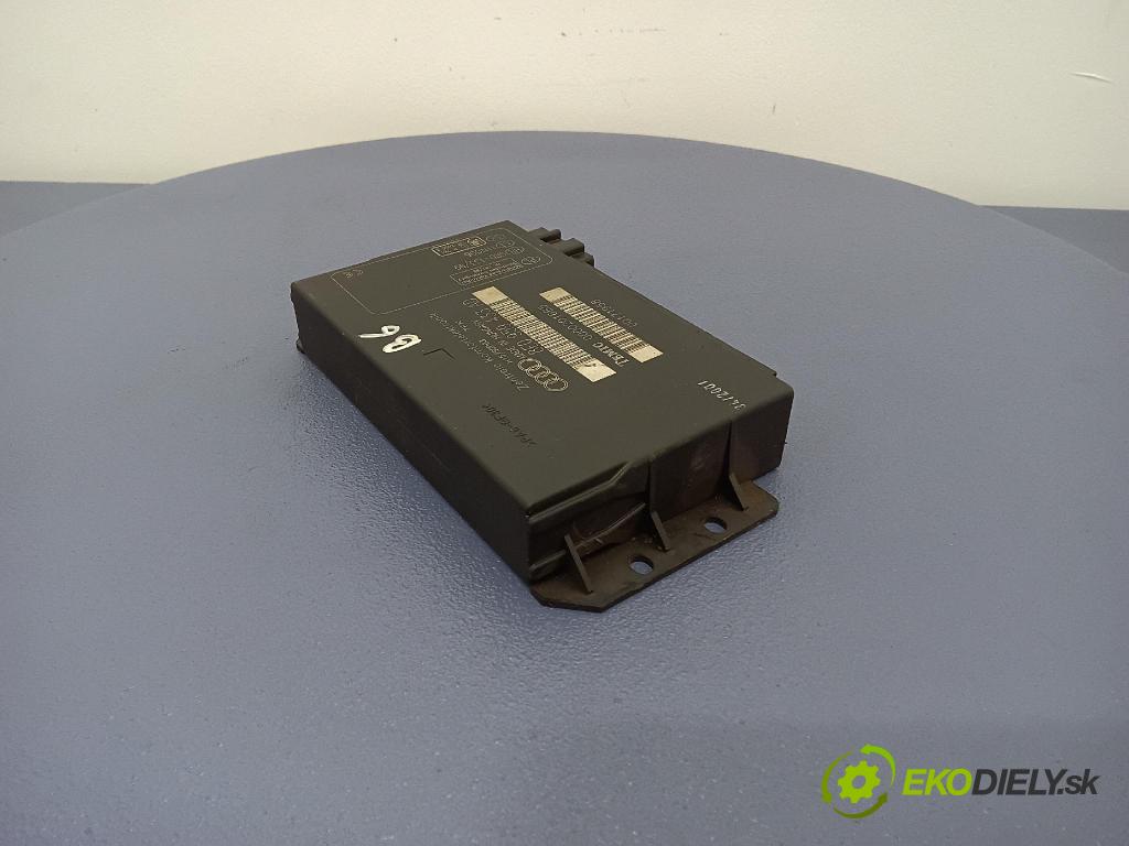 Audi A4 2002 riadiaca jednotka Komfortu 8E0959433AD