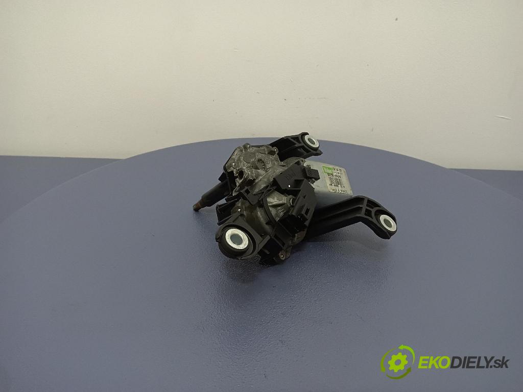 Toyota Yaris 2004 motor: Stierače: zad 53014212