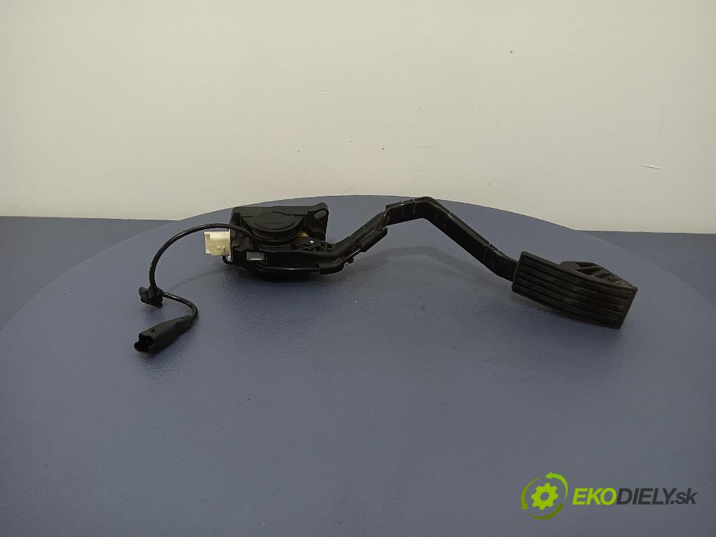 Peugeot 407 2006 pedal Plyn: 9650341780