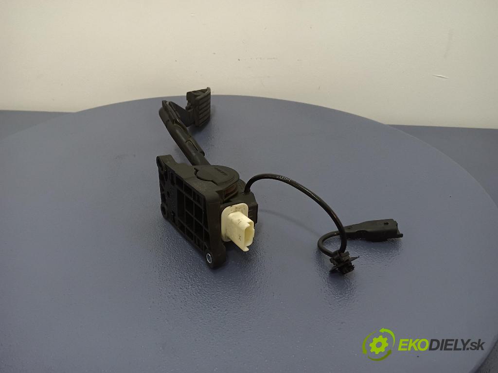 Peugeot 407 2006 pedal Plyn: 9650341780