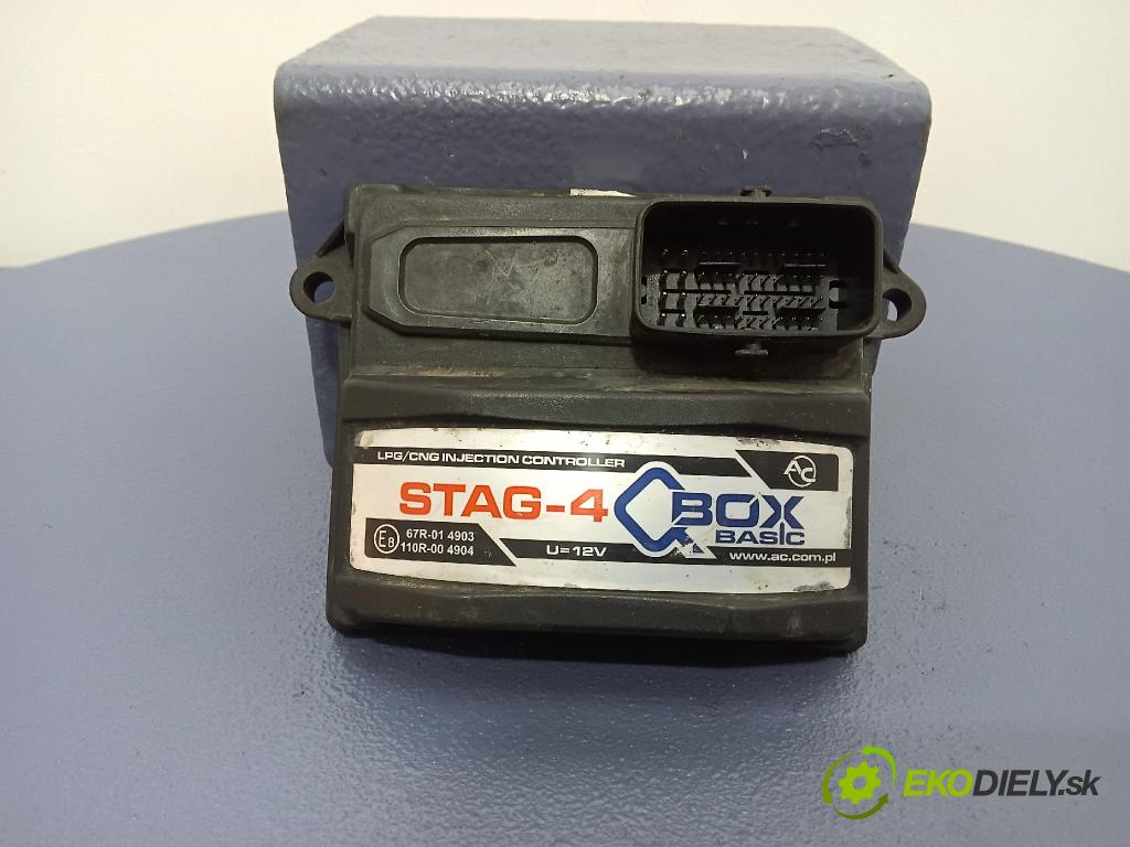 Volkswagen Golf 1999 riadiaca jednotka 67R-014903