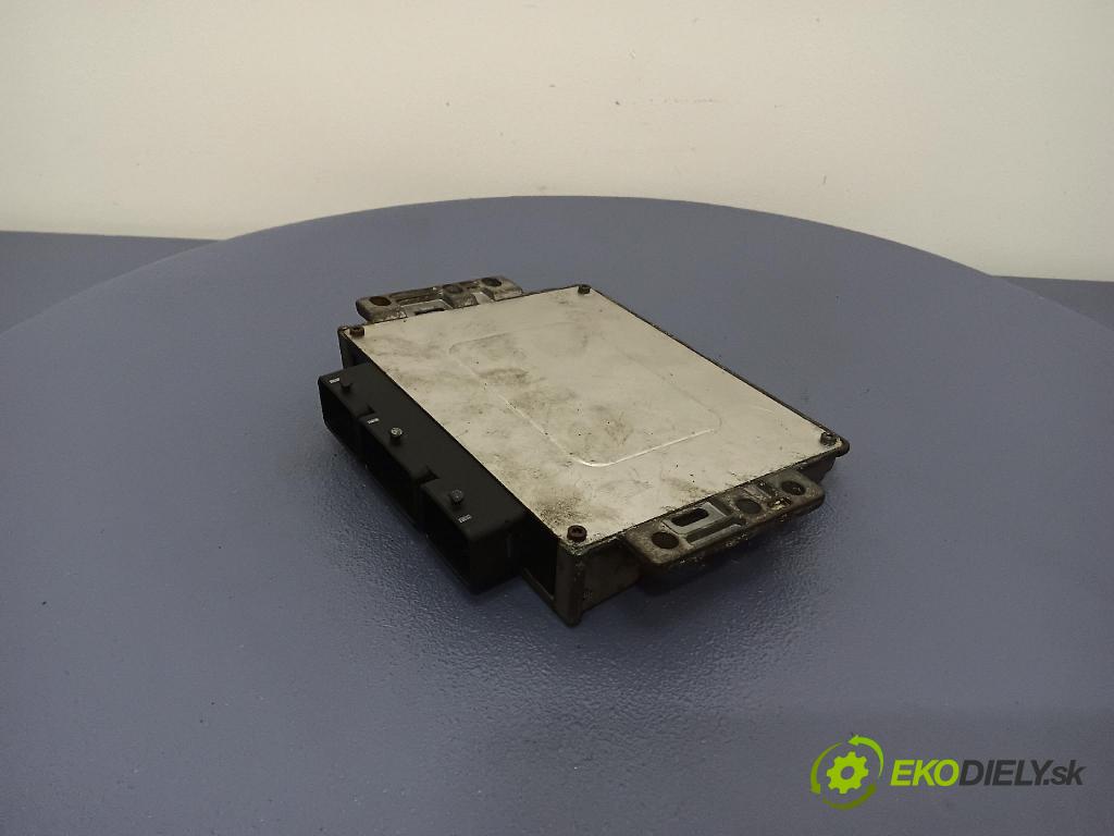 Renault Espace 2003 řídící jednotka Motor: 8200278376