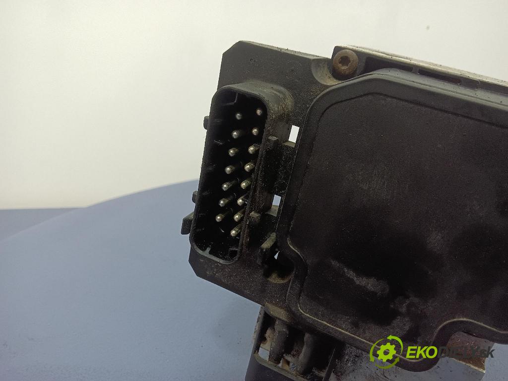 Vw Passat 2000 čerpadlo ABS x 8E0614111T