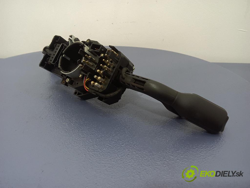 Audi A4 0 prepínač Komplex: 4D0953513P