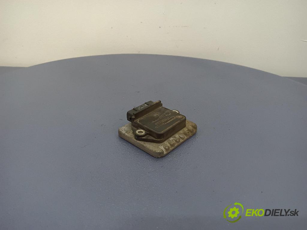 Vw Golf 1989 řídící jednotka 191905351B