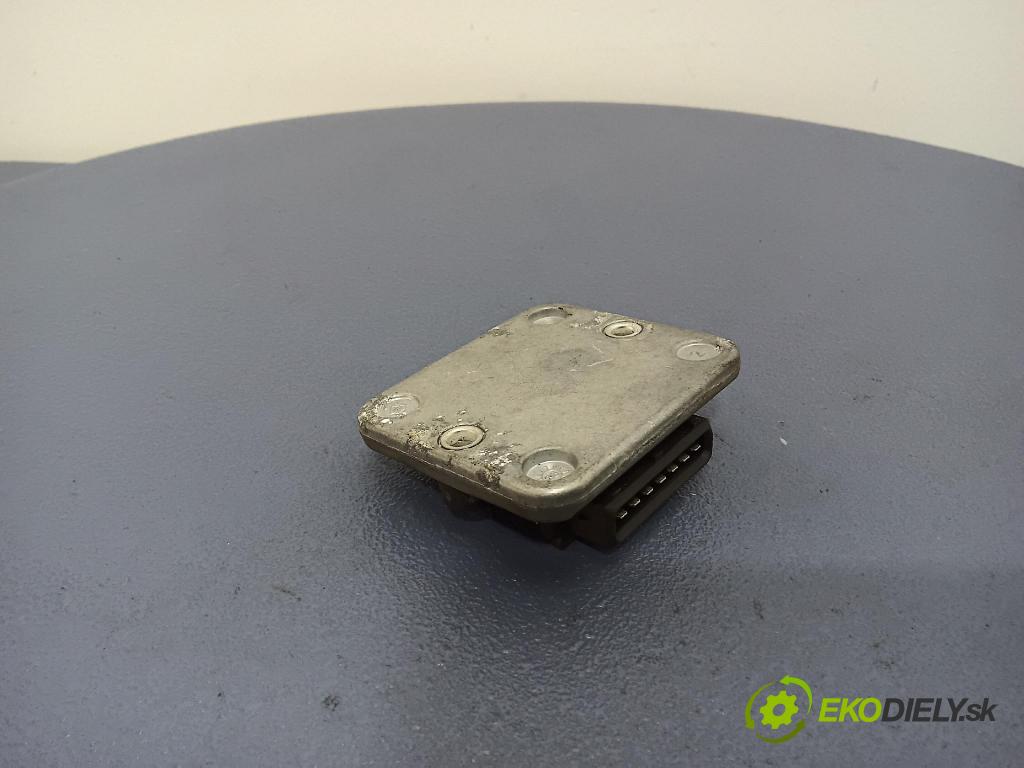 Vw Golf 1989 řídící jednotka 191905351B