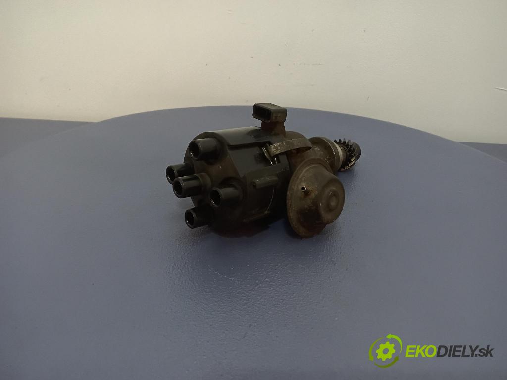 Vw Golf 1989 rozdeľovač Zapaľovanie: 050905205C