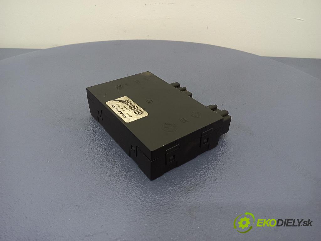 Vw New beetle 1999 řídící jednotka Komfortu 1JM907291