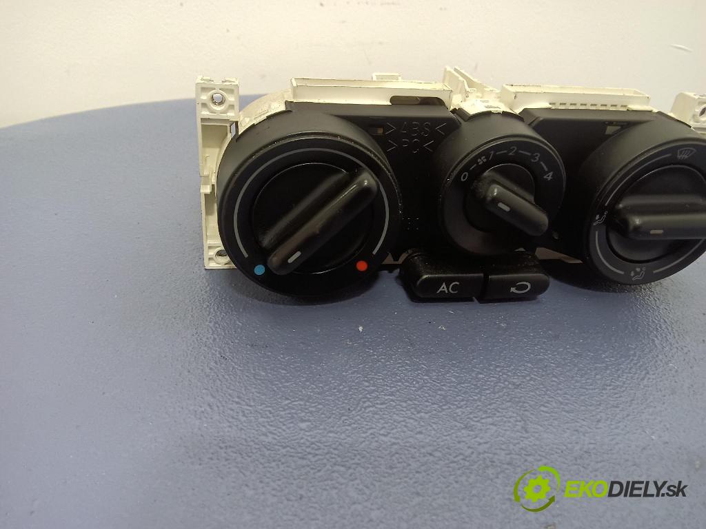 Vw New beetle 1999 prepínač Klimatizácia: Prúd vzduchu: 1C0820045E