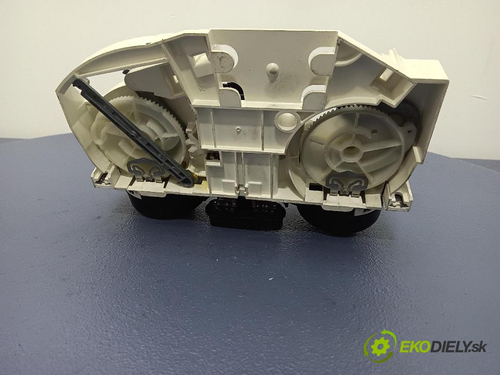 Vw New beetle 1999 prepínač Klimatizácia: Prúd vzduchu: 1C0820045E