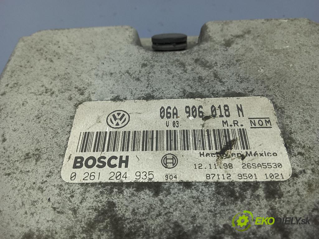 Vw New beetle 1999 riadiaca jednotka Motor: 06A906018N