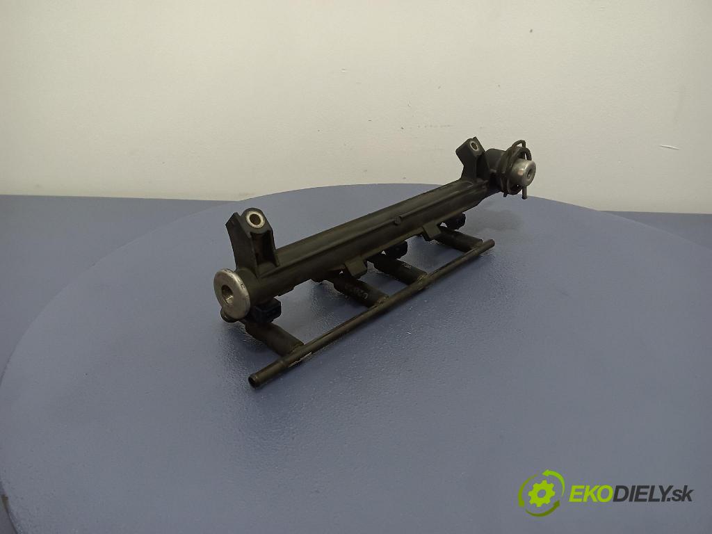 Vw New beetle 1999 lišta Dodávka: 06A906031C