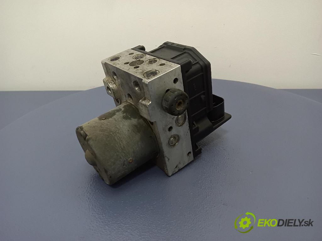 Audi A4 2002 čerpadlo ABS x 8E0614517