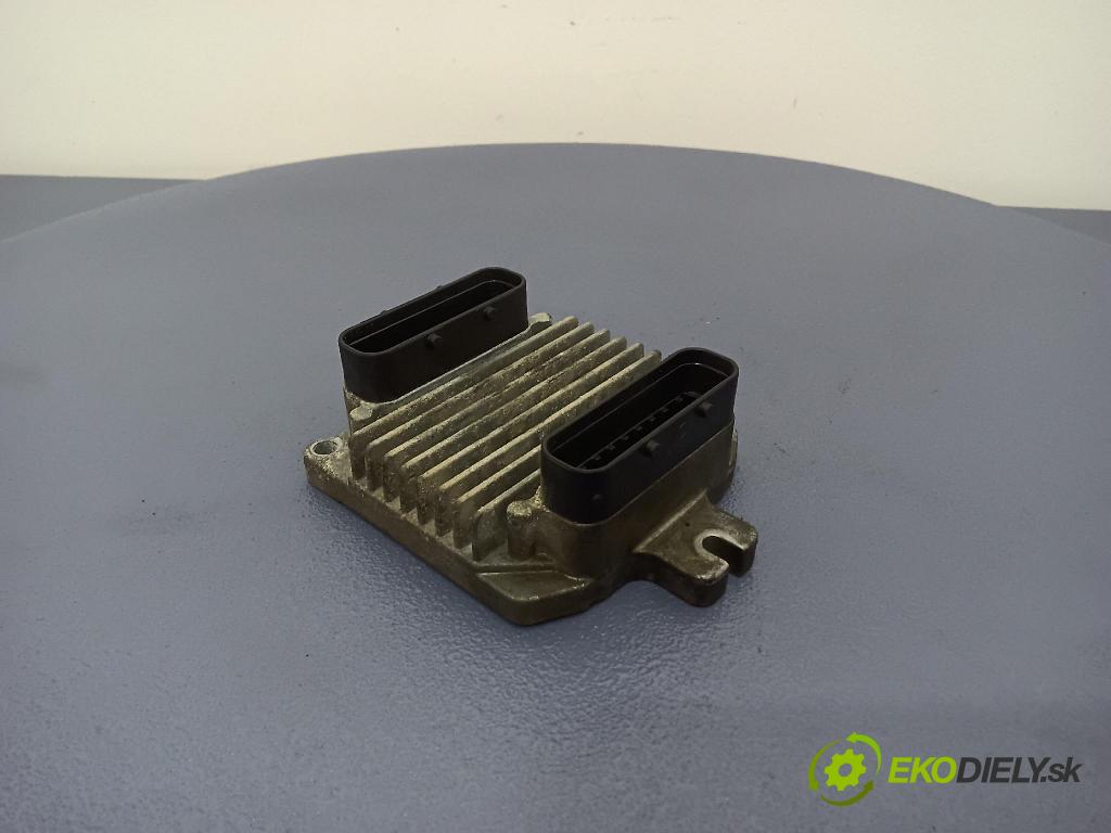 Opel Vectra 2000 riadiaca jednotka Motor: 09364599
