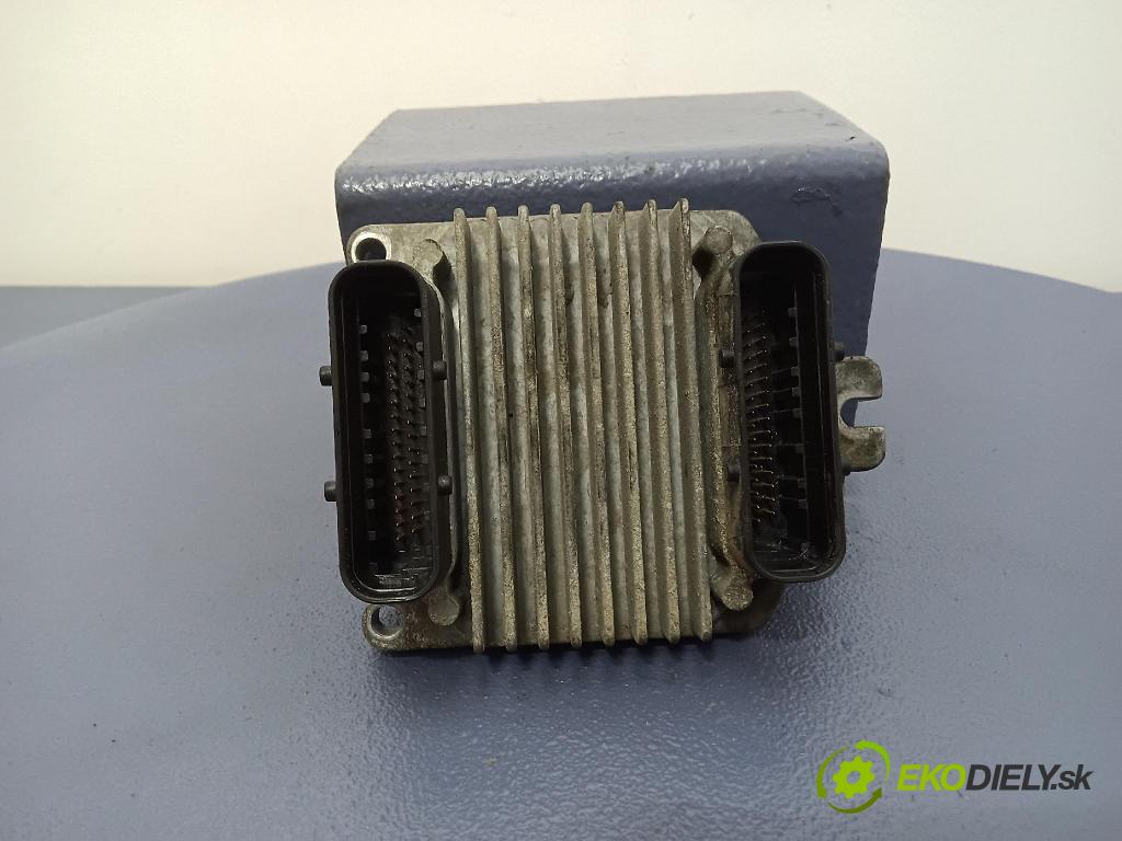 Opel Vectra 2000 riadiaca jednotka Motor: 09364599