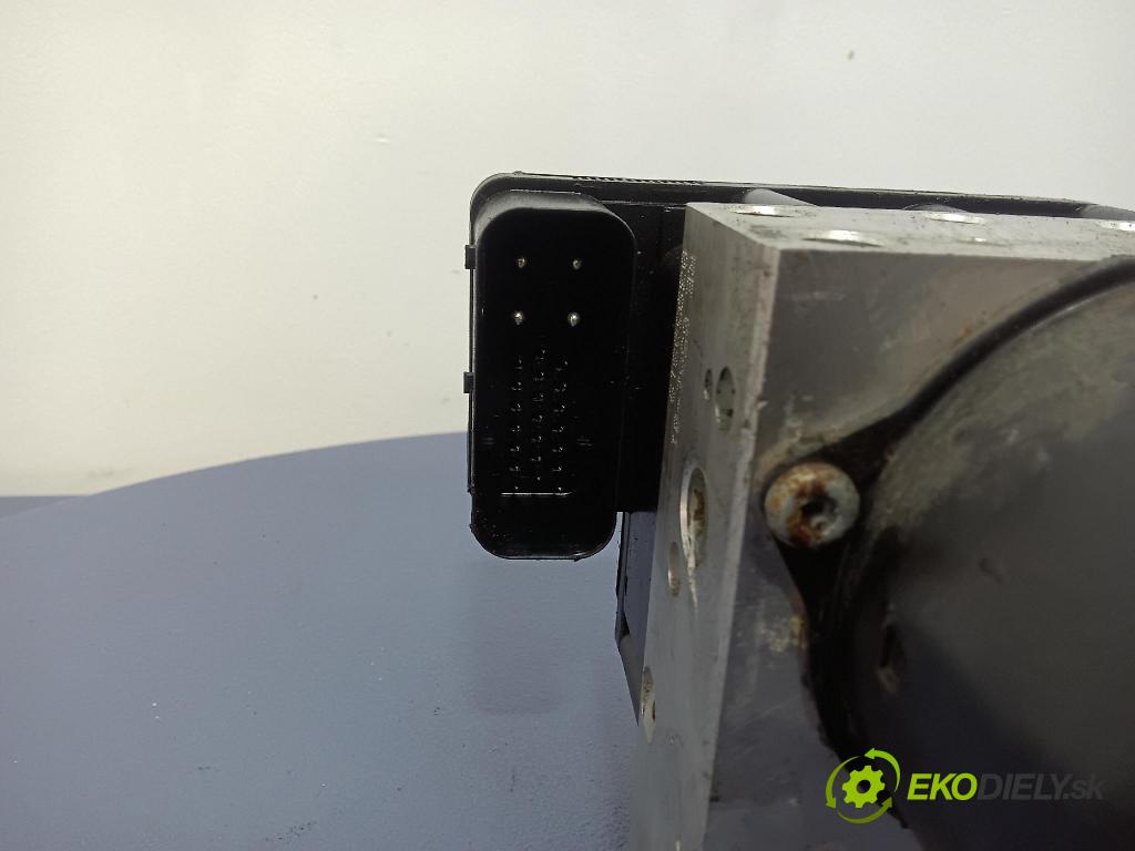 Bmw Seria 3 2000 čerpadlo ABS x 6751768