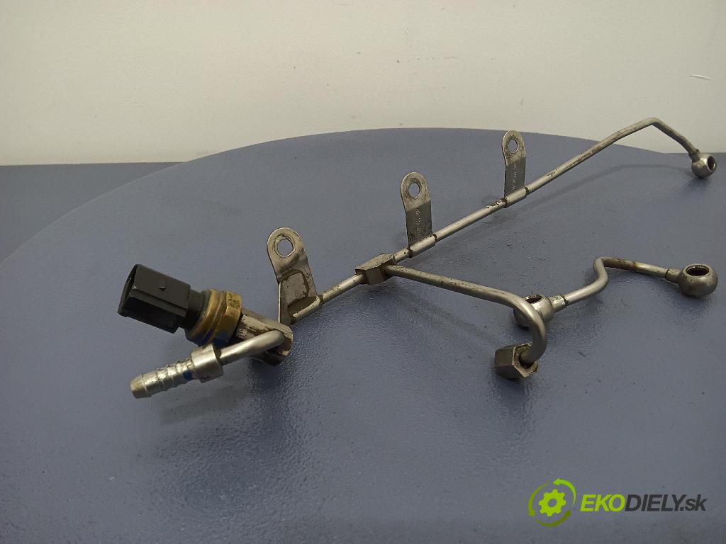 Vw Passat 2005 rúrka paliva 06F127505N