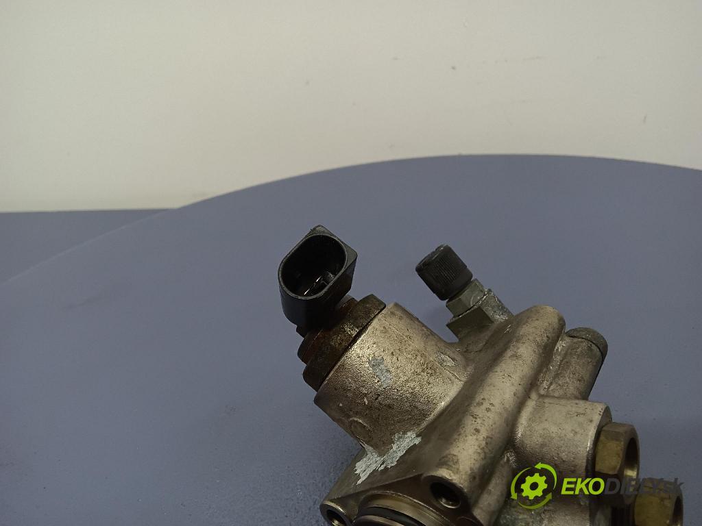 Vw Passat 2005 čerpadlo Palivo: / Systém: Meranie: 06F127025D