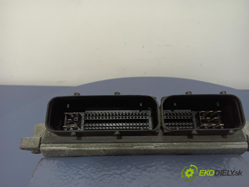 Volkswagen Bora 2003 riadiaca jednotka Motor: 036906034DR