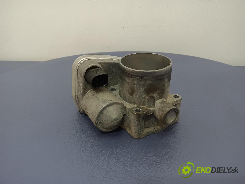 Volkswagen Bora 2003 klapka 310028