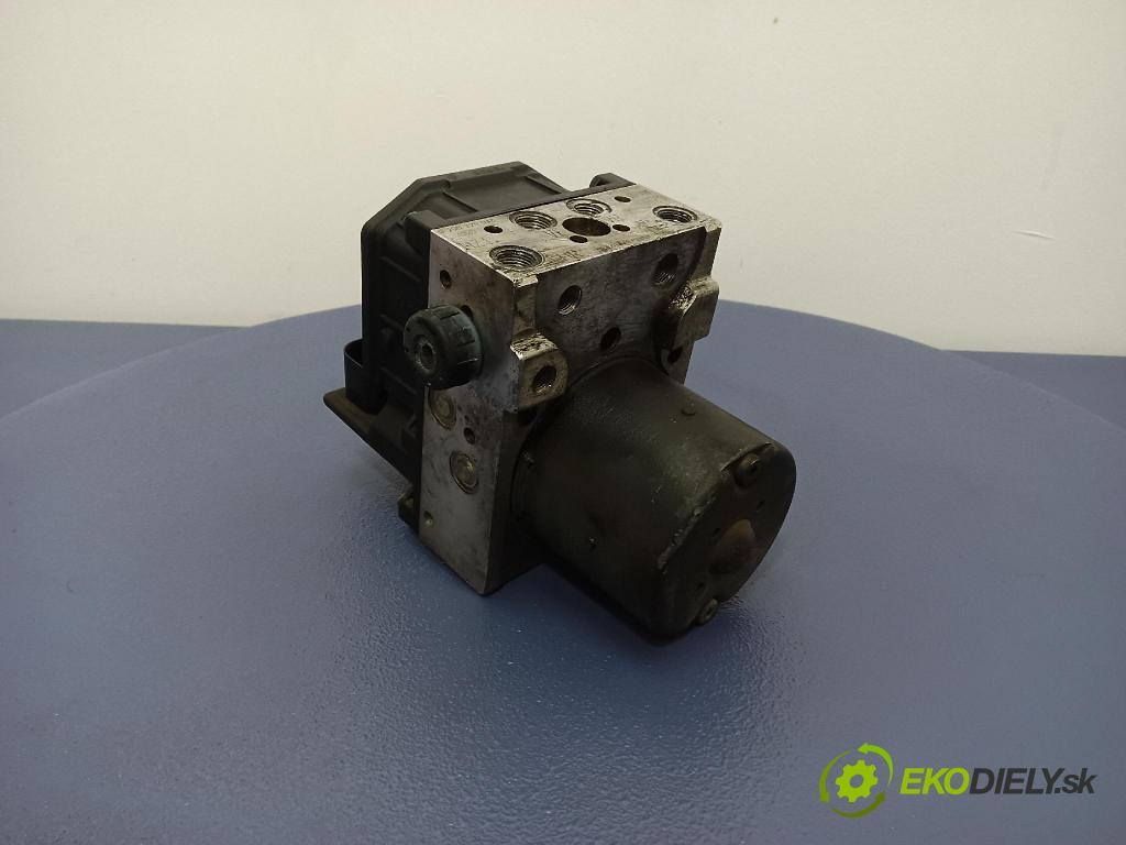 Audi A4 2003 čerpadlo ABS x 8E0614517