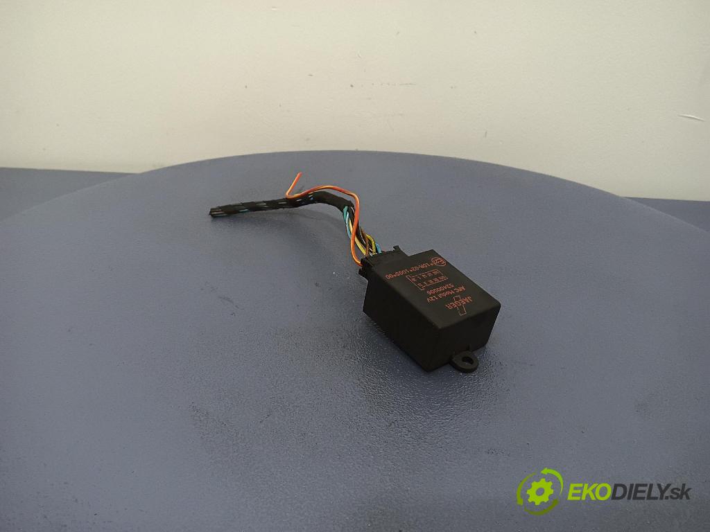 Audi A4 2003 řídící jednotka 52400006