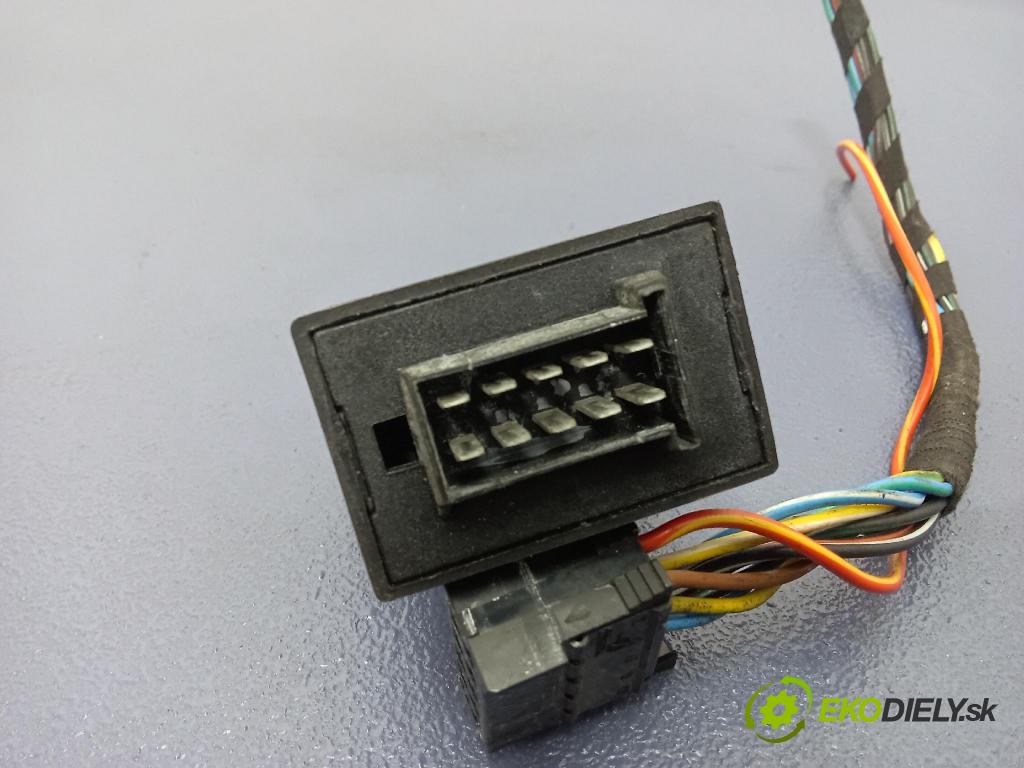 Audi A4 2003 řídící jednotka 52400006