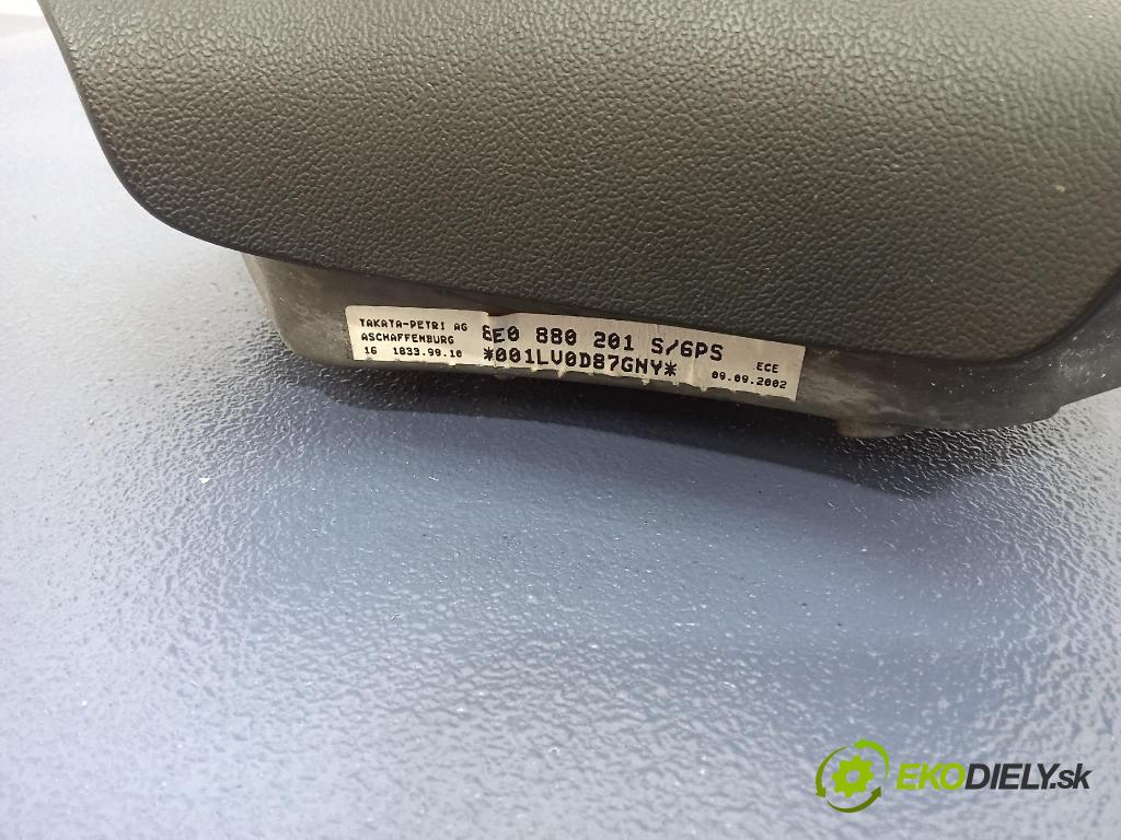 Audi A4 2003 volant 8E0419091Q