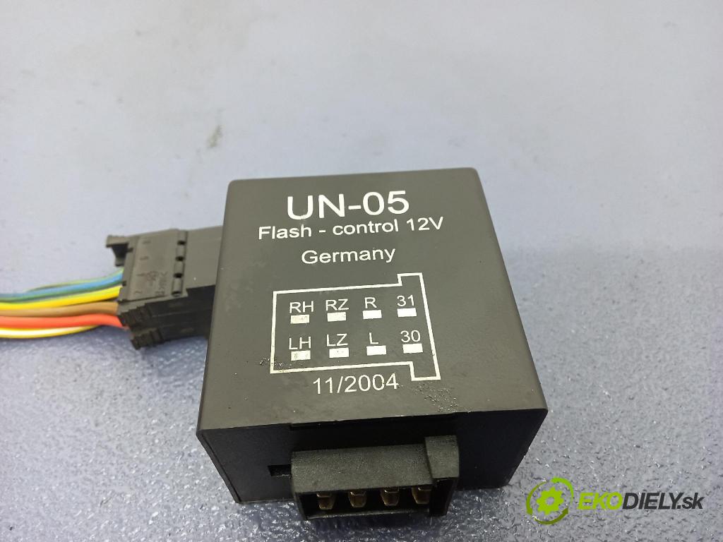 Vw Passat 2001 řídící jednotka UN-05