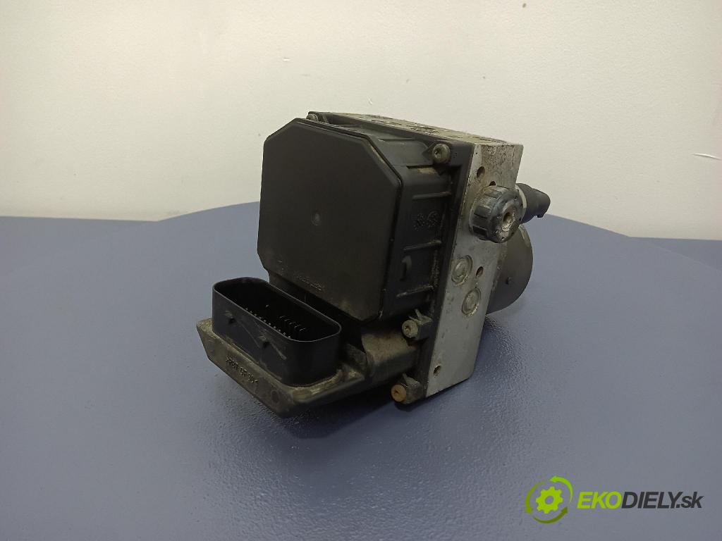 Vw Passat 2001 čerpadlo ABS x 4B0614517G