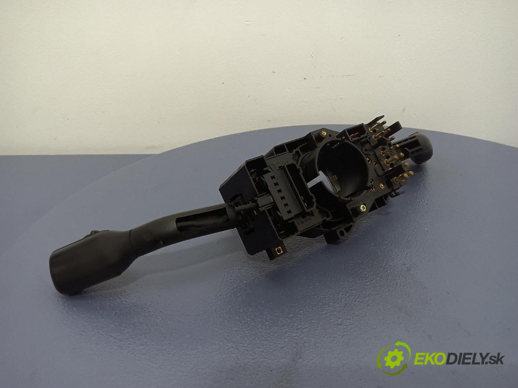 Audi A4 1999 prepínač Komplex: 4D0953513D