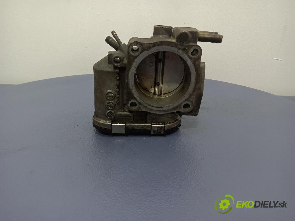 Audi A4 1999 klapka 06B133062E