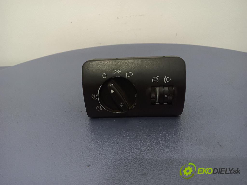 Audi A6 1998 prepínač svetiel 4B1941531C