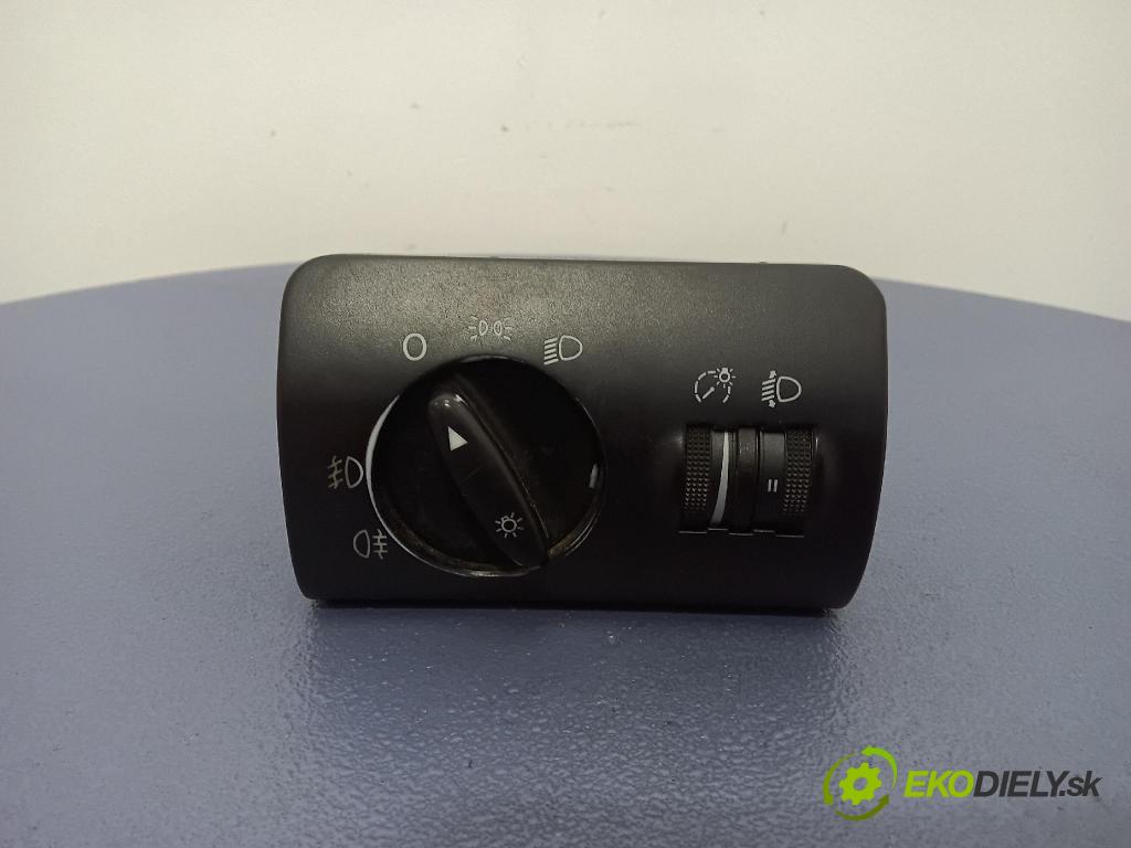 Audi A6 1998 prepínač svetiel 4B1941531C