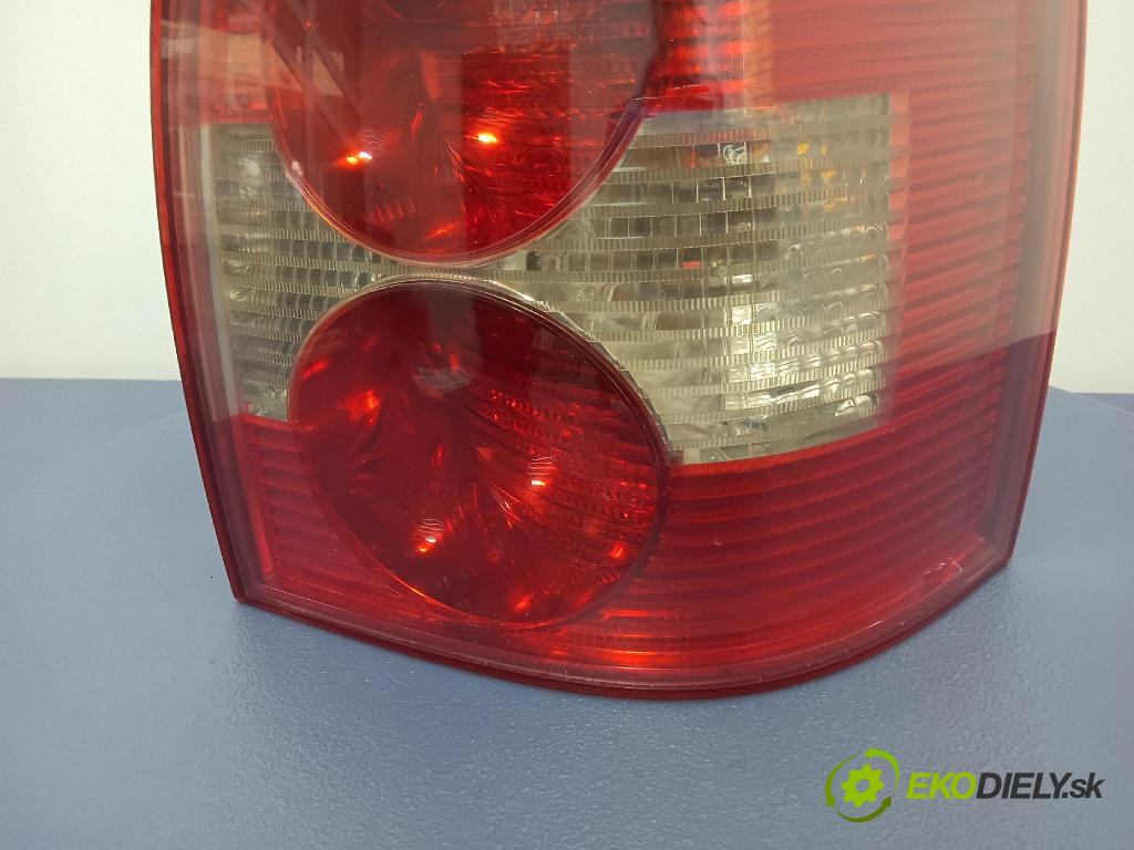 Vw Passat 2001 svetlo / reflektor zad Prava: Vonkajsia: 3B9945096AA