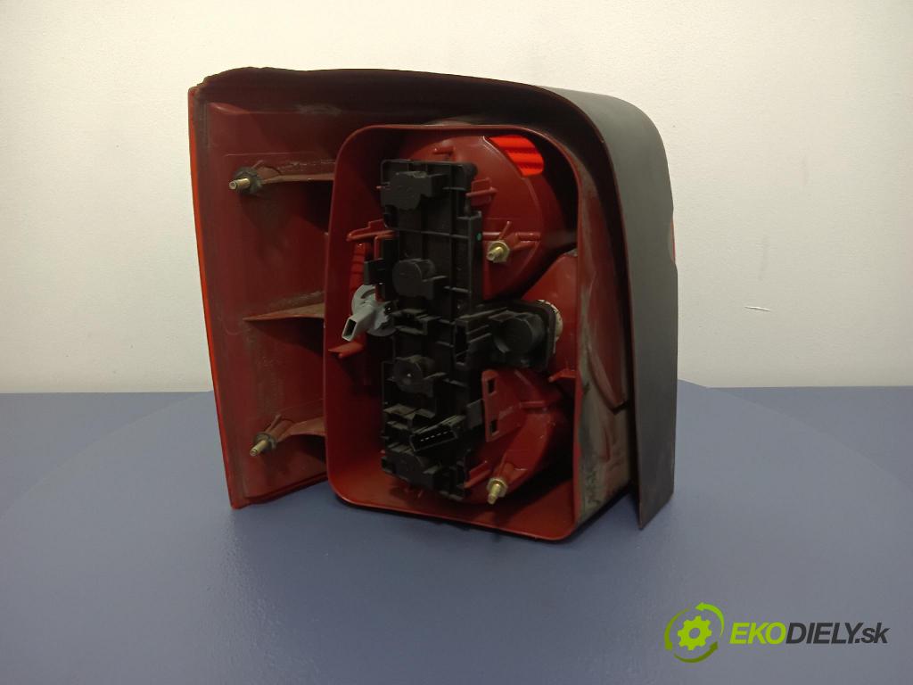 Vw Passat 2001 svetlo / reflektor zad Prava: Vonkajsia: 3B9945096AA