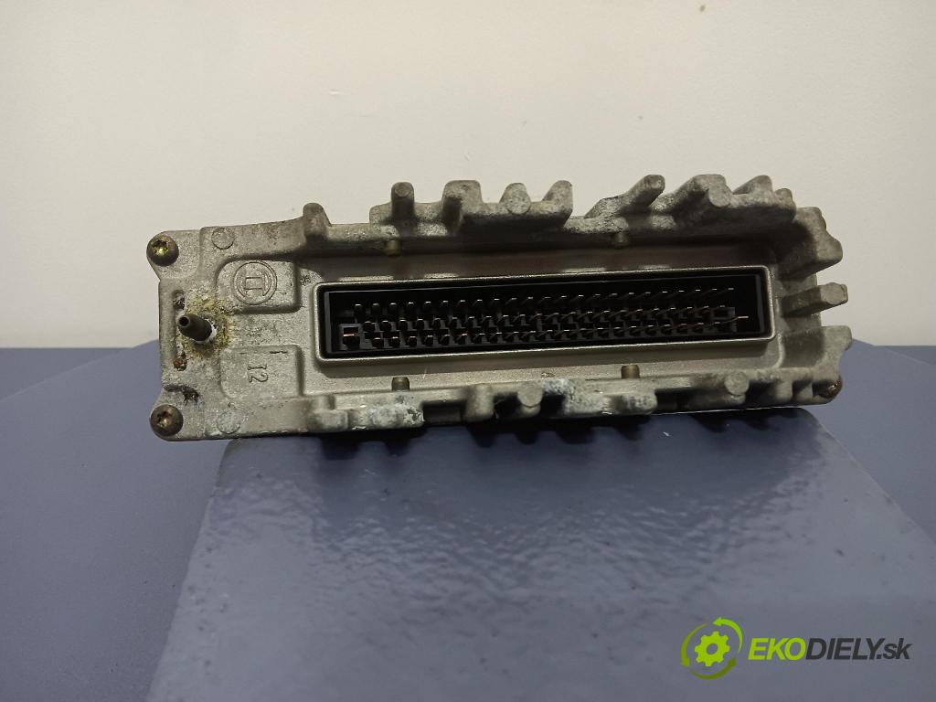 Vw Passat 1995 riadiaca jednotka Motor: 028906021DD