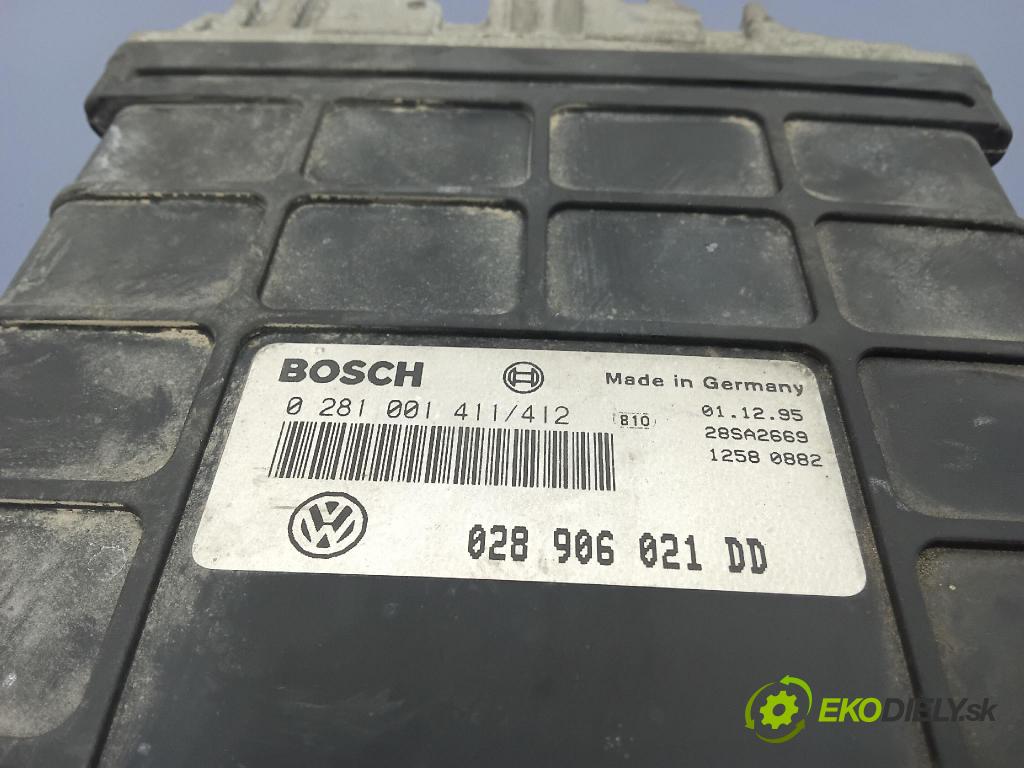Vw Passat 1995 řídící jednotka Motor: 028906021DD
