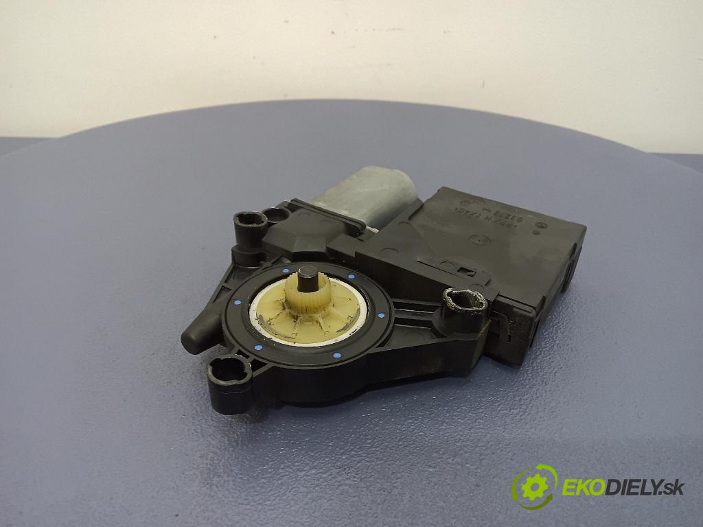 Skoda Octavia 2005 mechanismus stahování Sklenka: před Levý: 1T0959701B