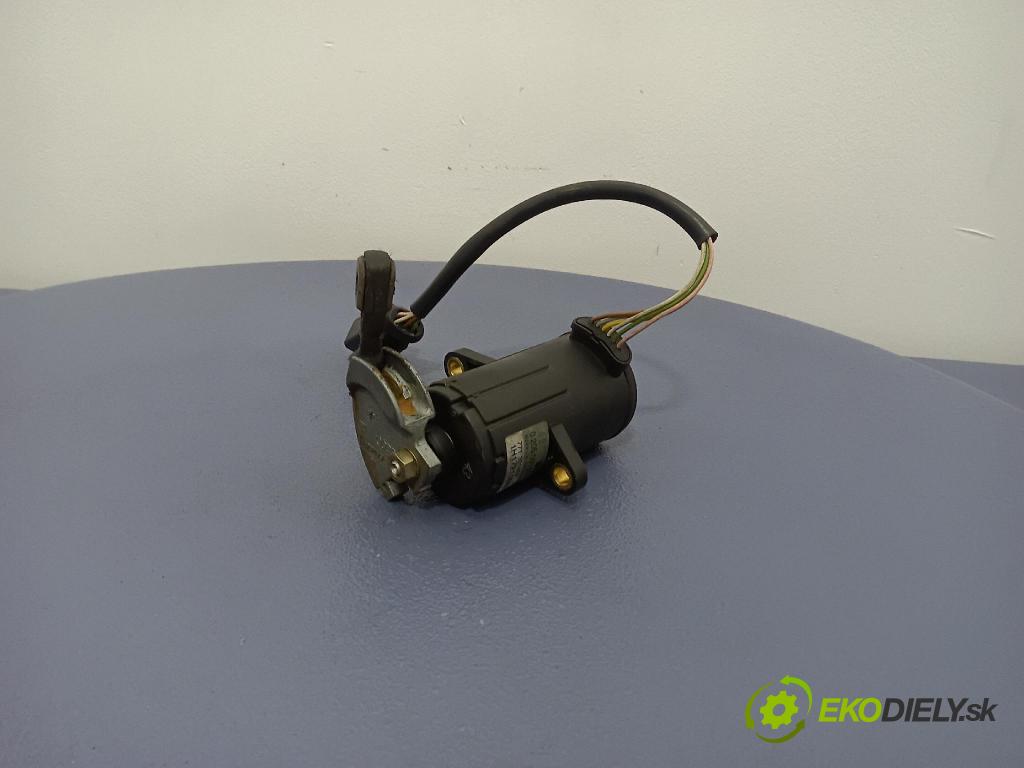 Vw Golf 1998 pedal Plyn: 1H1721568B