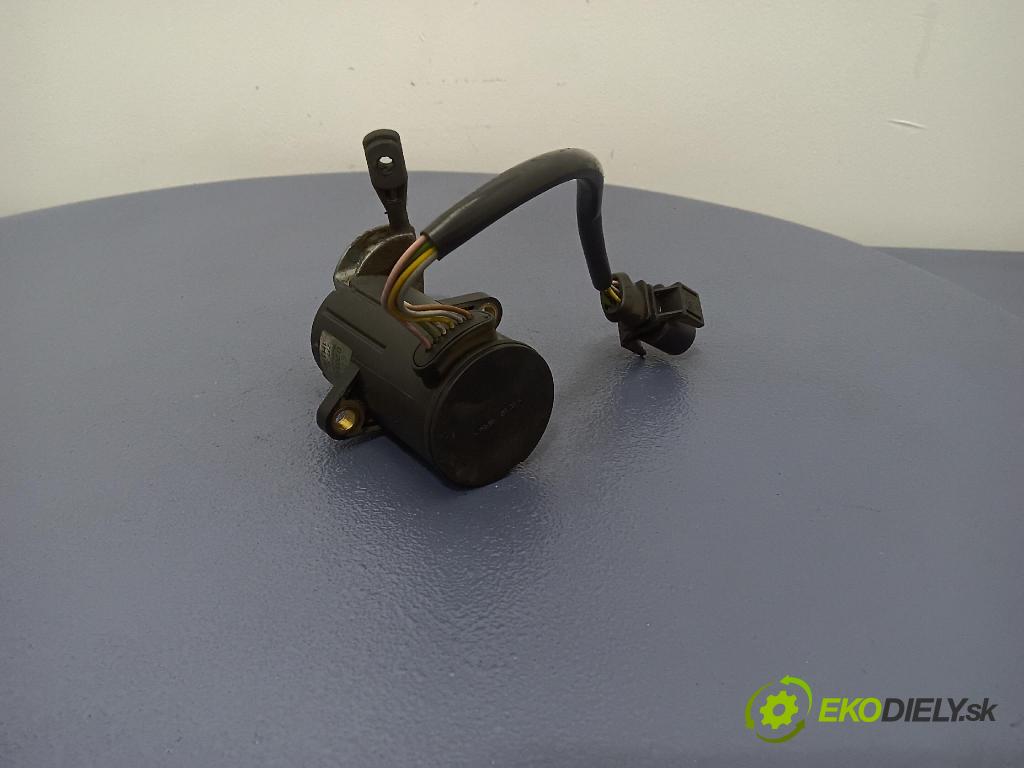 Vw Golf 1998 pedal Plyn: 1H1721568B