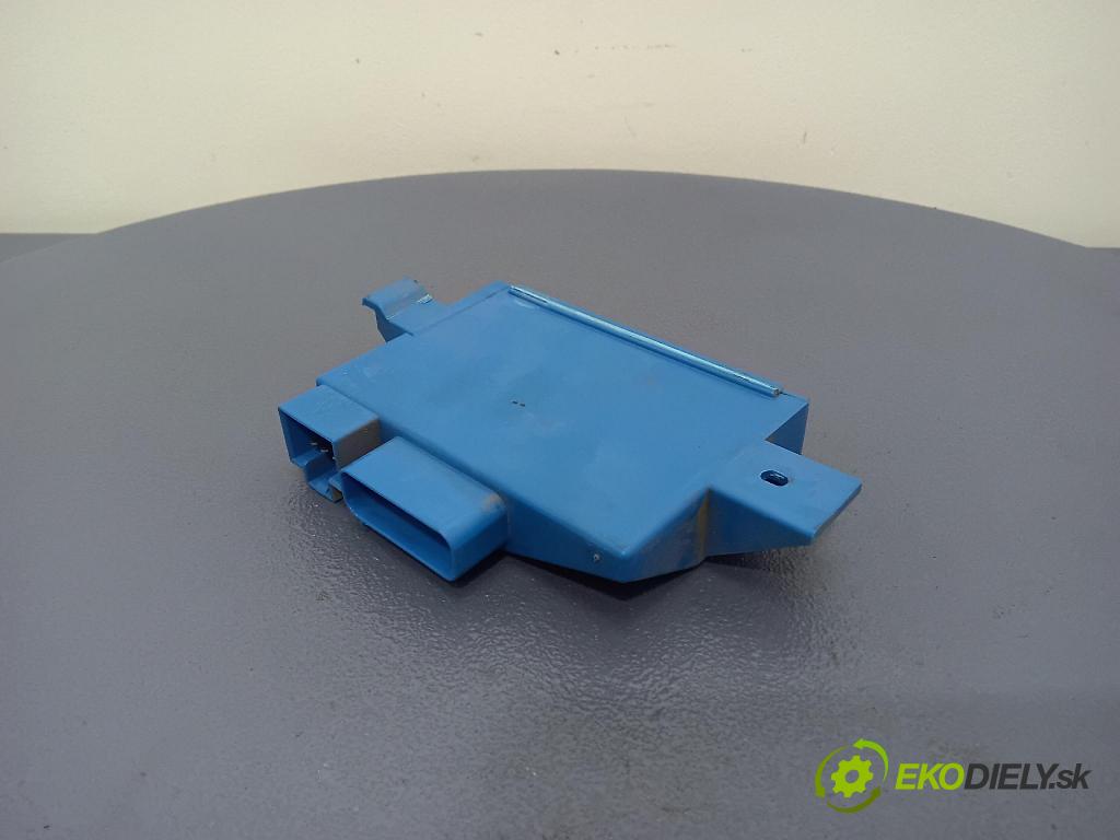 Chrysler Pacifica 2004 řídící jednotka P04727380AE