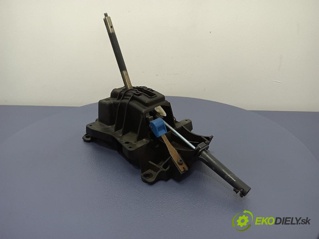 Chrysler Pacifica 2004 Páka: Zmeny: 05310000AC