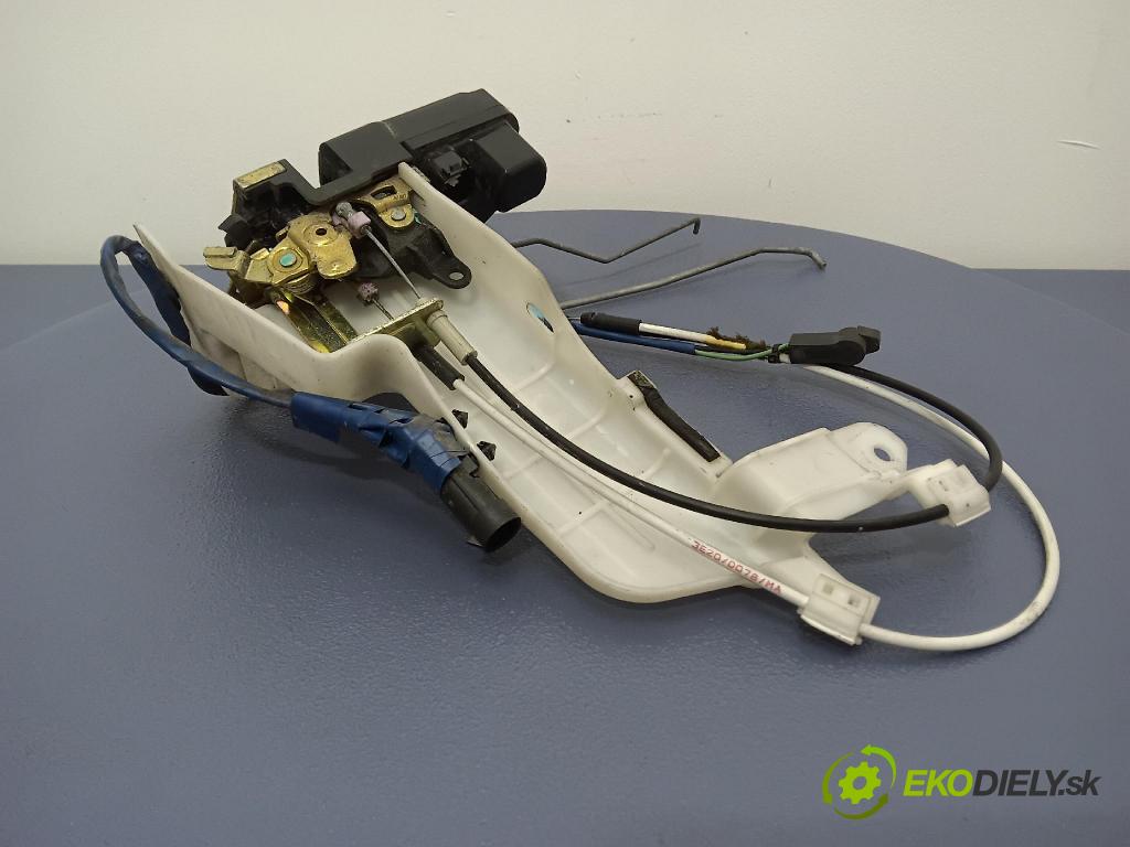 Chrysler Pacifica 2004 zámek dveře před Levý: 04685988AB