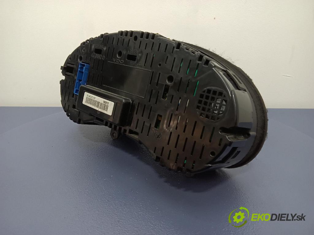 Audi A3 2004 Přístrojová deska 8P0920900B